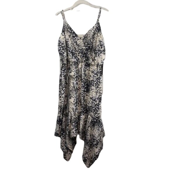 Luxology Dresses & Skirts - Luxology NWT dress Women’s asymmetrical Spaghetti Strap Black White midi size XL